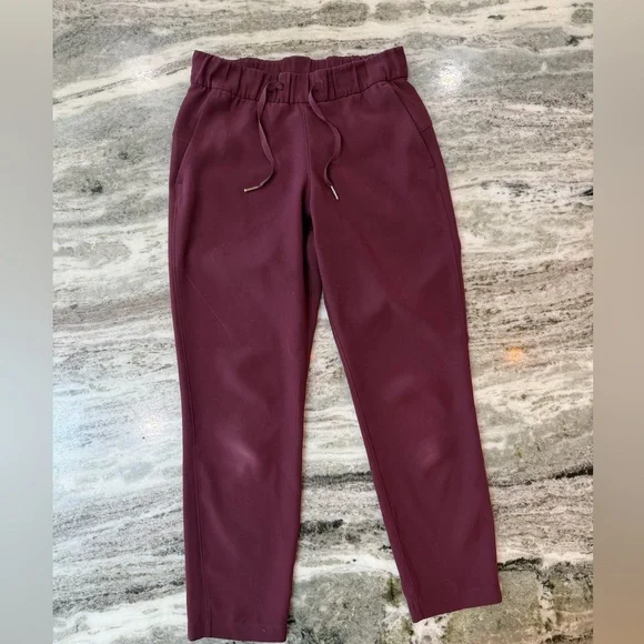 Lululemon On The Fly Pant
Size 4 - Picture 1 of 5